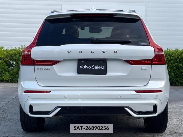 Volvo XC60 2022-12 7798763-19