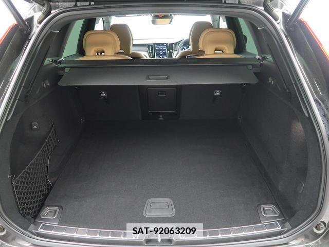 Volvo XC60 2019-10 7799310-18