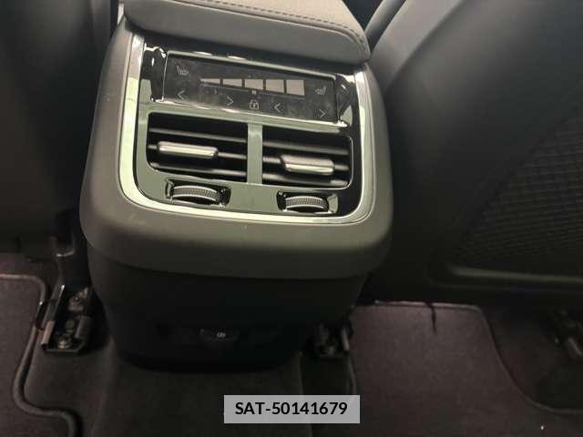Volvo XC60 2025-09 7801970-14