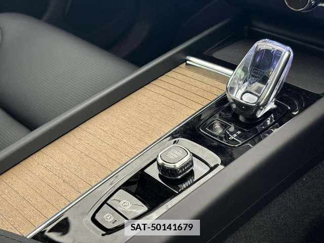 Volvo XC60 2025-09 7801970-15