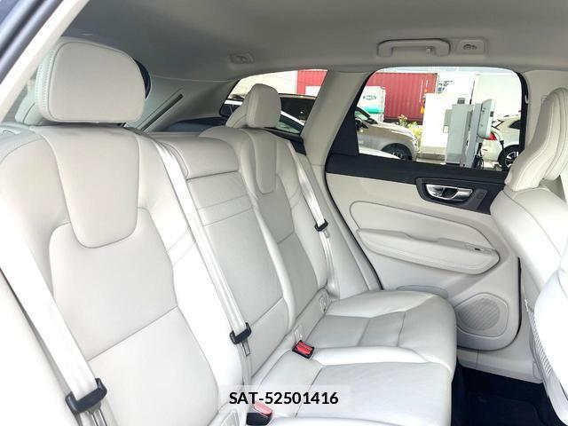 Volvo XC60 2020-07 7802464-12