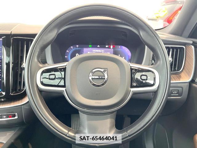 Volvo XC60 2022-05 7802466-10