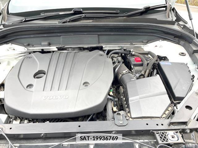 Volvo XC60 2021-07 7802469-14