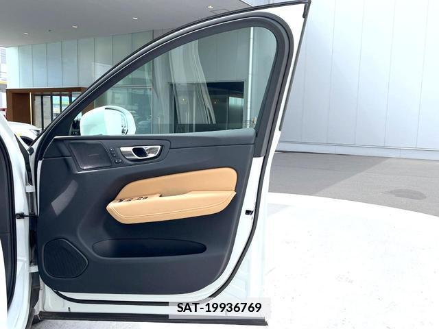 Volvo XC60 2021-07 7802469-19