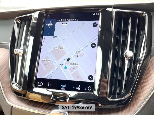 Volvo XC60 2021-07 7802469-5