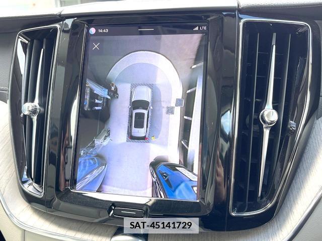 Volvo XC60 2022-05 7802471-7