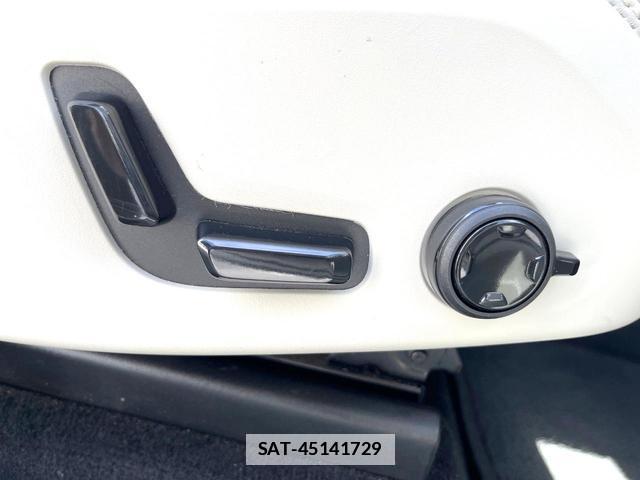 Volvo XC60 2022-05 7802471-9