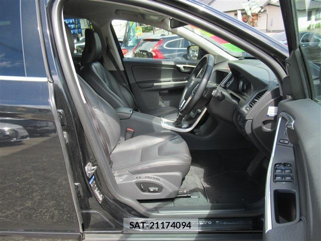 Volvo XC60 2013-12 7802671-14