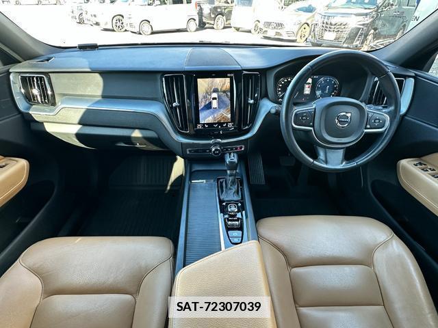 Volvo XC60 2018-02 7803600-1