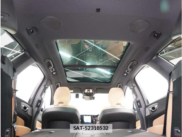 Volvo XC60 2023-11 7804069-2