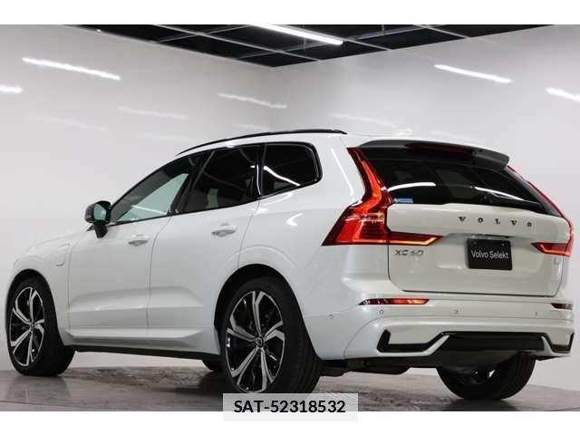 Volvo XC60 2023-11 7804069-7
