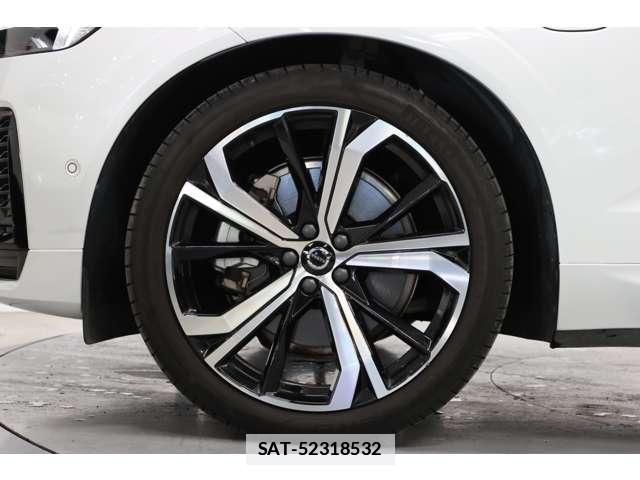 Volvo XC60 2023-11 7804069-8