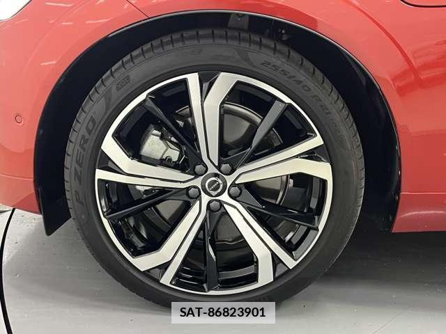 Volvo XC60 2024-11 7804077-10
