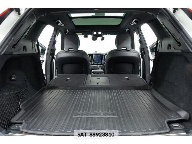 Volvo XC60 2022-03 7807059-15