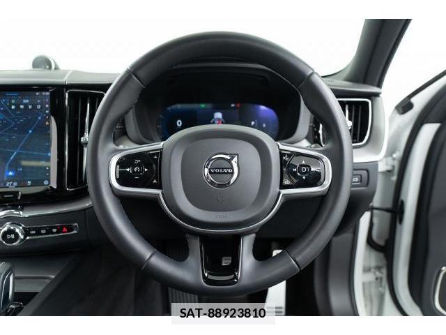Volvo XC60 2022-03 7807059-17