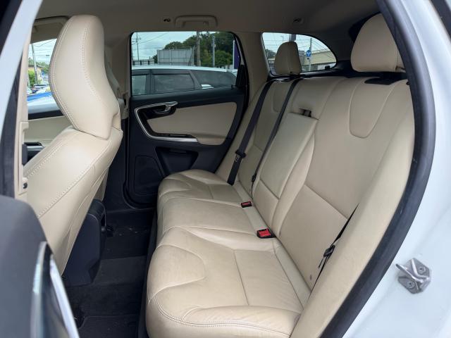 Volvo XC60 2015-12 7808641-6