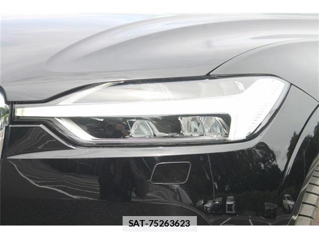 Volvo XC60 2018-01 7809525-11