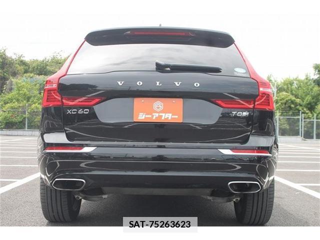 Volvo XC60 2018-01 7809525-15