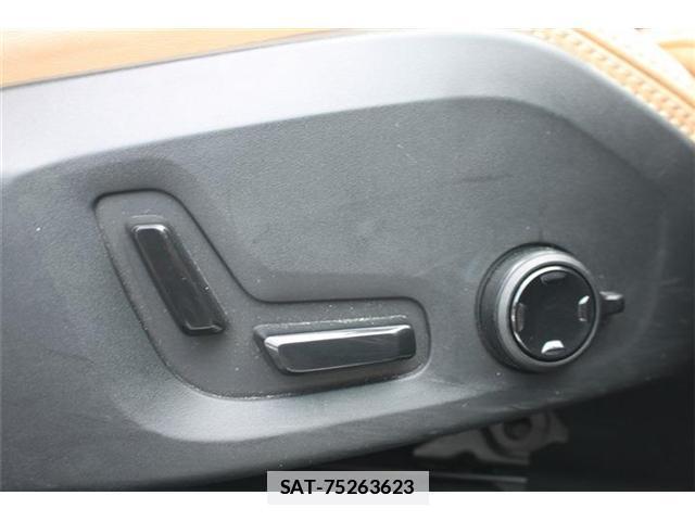 Volvo XC60 2018-01 7809525-3