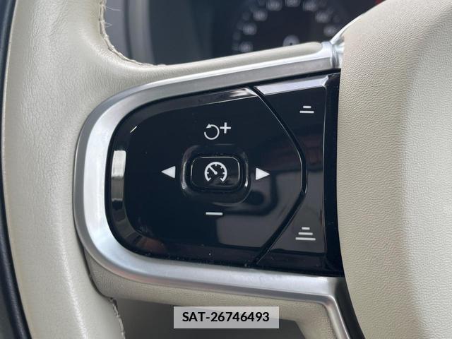 Volvo XC90 2022-07 7798767-8