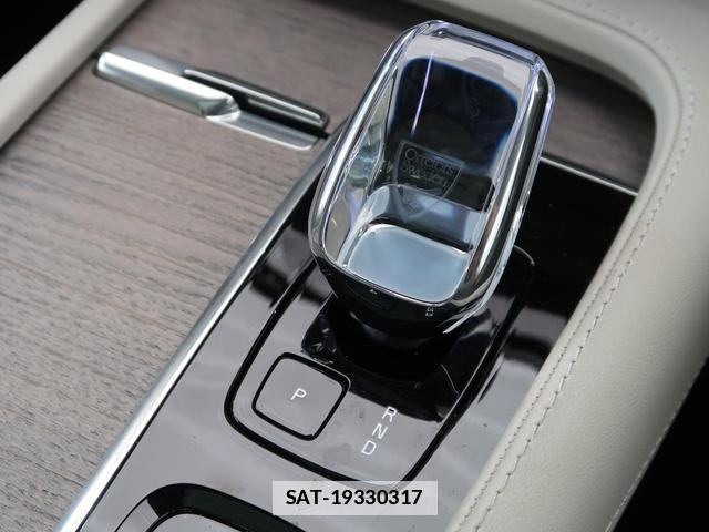 Volvo XC90 2023-06 7799319-6