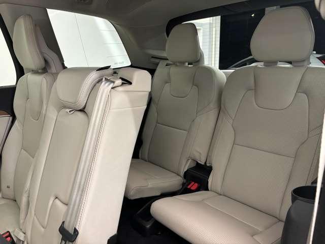 Volvo XC90 2018-06 7801962-6