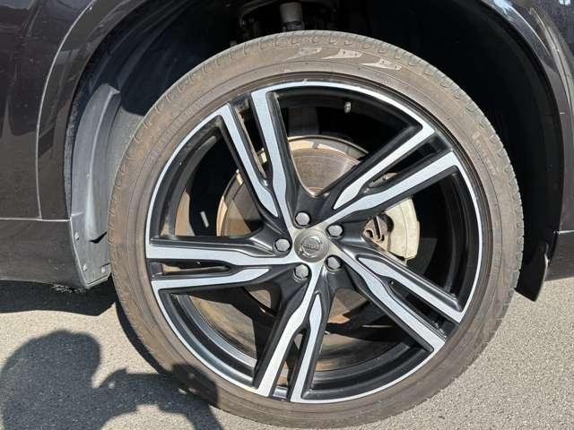 Volvo XC90 2017-10 7804074-14