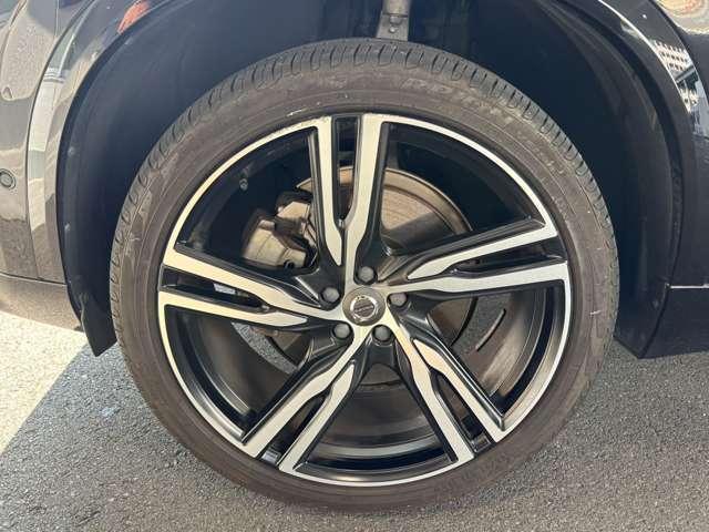 Volvo XC90 2017-10 7804074-15
