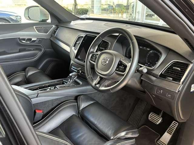 Volvo XC90 2017-10 7804074-2