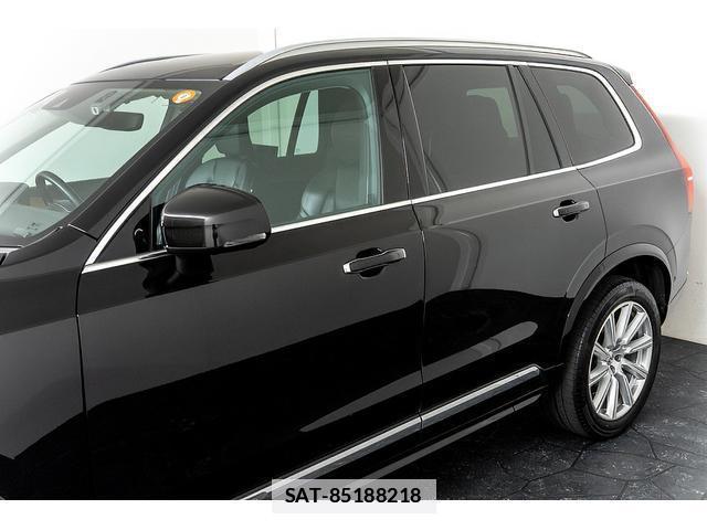 Volvo XC90 2019-06 7807062-7