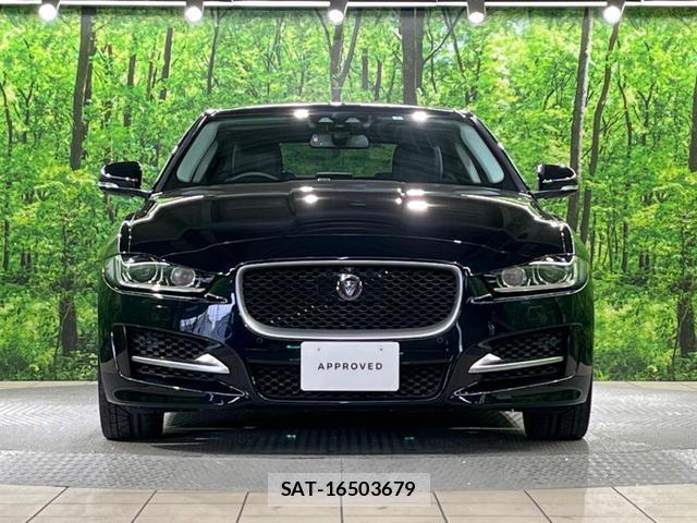 Jaguar XE 2016-01 7799000-16