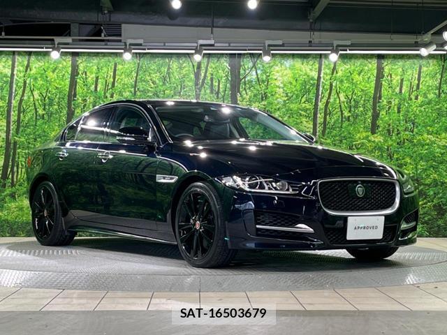 Jaguar XE 2016-01 7799000-17
