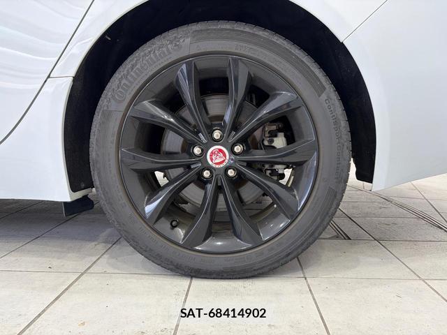 Jaguar XF 2017-12 7795488-6