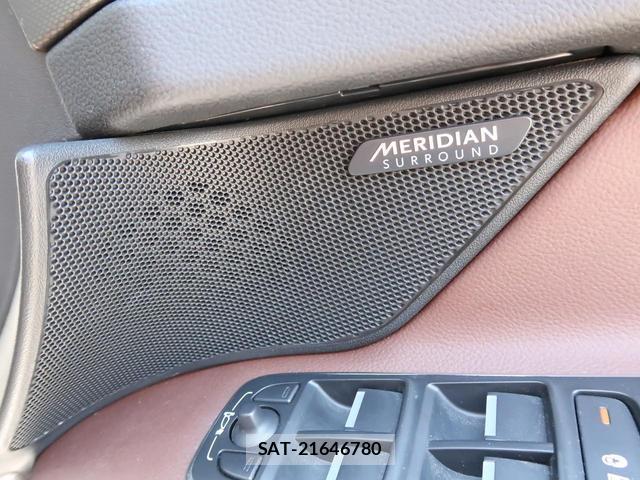 Jaguar XF 2017-03 7799087-5