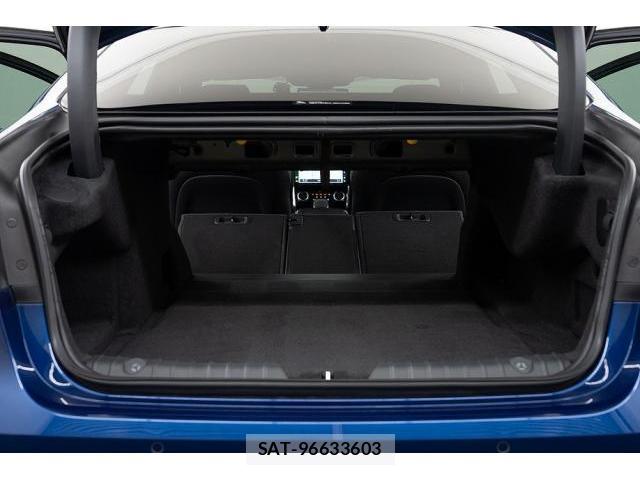 Jaguar XF 2021-05 7807072-15
