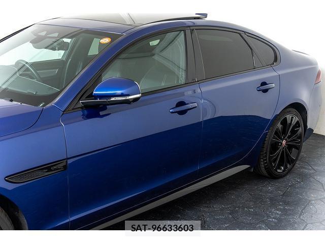 Jaguar XF 2021-05 7807072-7