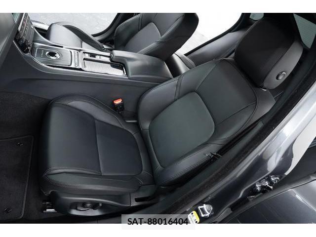 Jaguar XF 2016-09 7807075-12