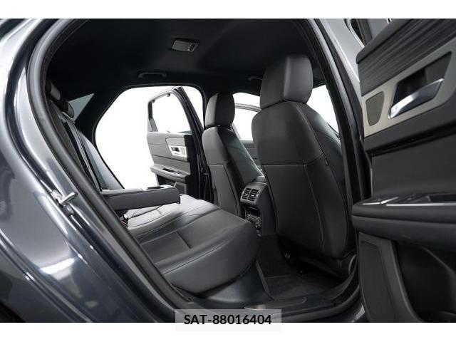Jaguar XF 2016-09 7807075-13