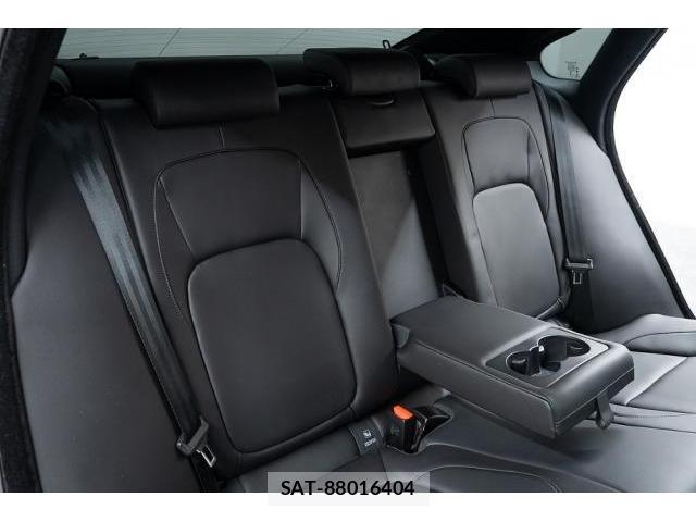 Jaguar XF 2016-09 7807075-14