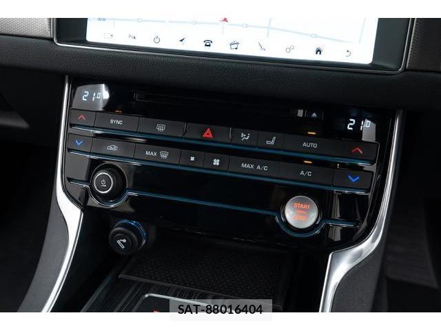 Jaguar XF 2016-09 7807075-18