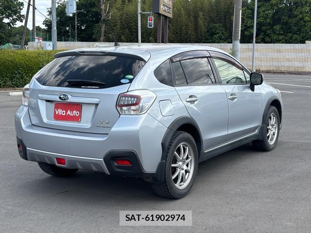 Subaru XV HYBRID 2013-11 7798548-12
