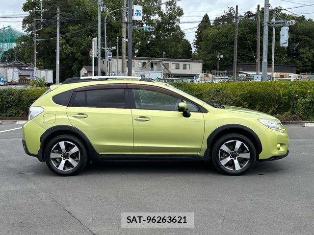 Subaru XV HYBRID 2014-12 7798584-16