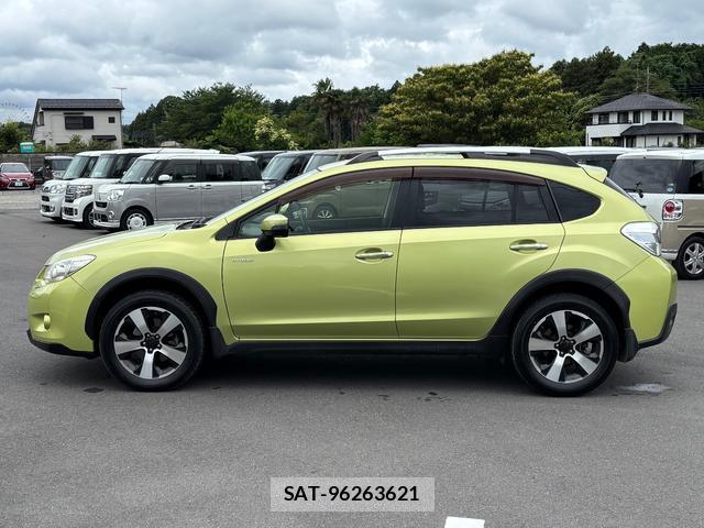 Subaru XV HYBRID 2014-12 7798584-2