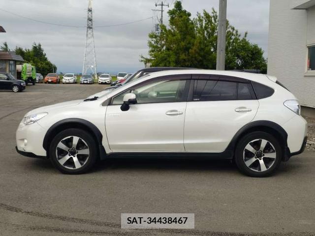 Subaru XV HYBRID 2014-01 7798638-15
