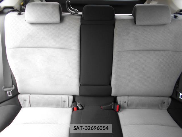 Subaru XV HYBRID 2013-08 7808821-16