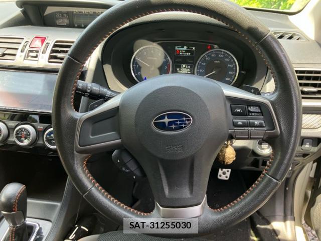 Subaru XV 2015-09 7794593-11