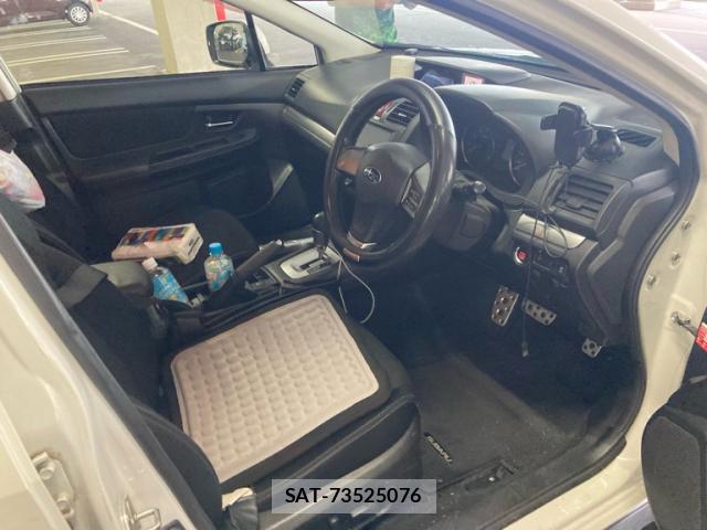 Subaru XV 2014-04 7795227-5