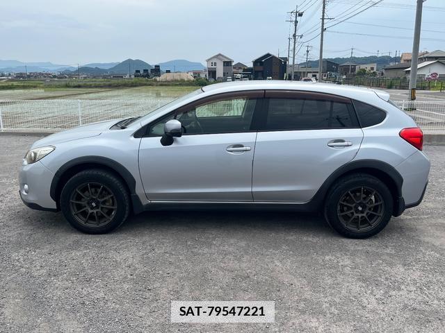 Subaru XV 2013-08 7797251-16