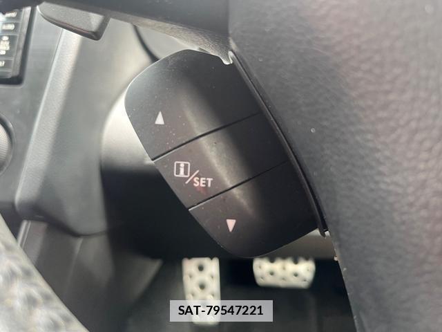 Subaru XV 2013-08 7797251-19