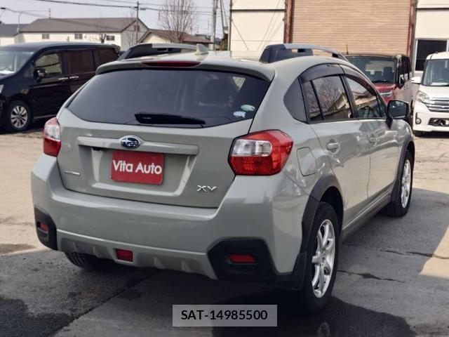 Subaru XV 2013-02 7798609-13